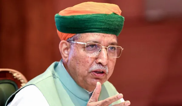 'समाजवादी', 'पंथनिरपेक्ष' शब्द हटाने की योजना नहीं