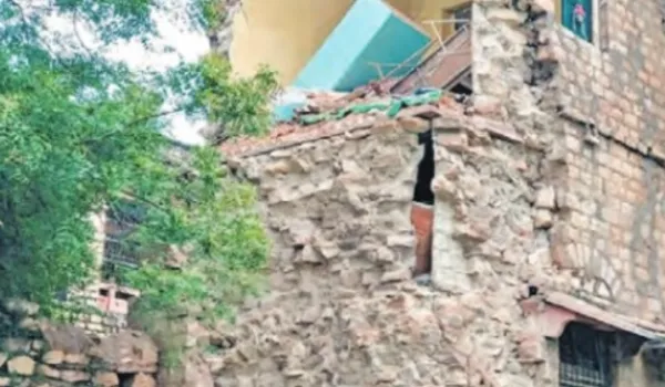 बारां में बारिश से जर्जर स्कूल भवन ढहा, बड़ा हादसा टला