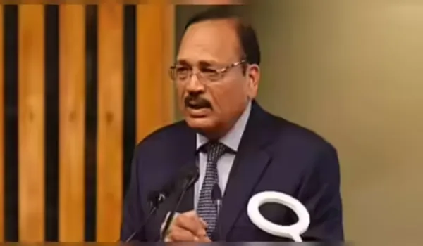 जज संवेदनशीलता और कानून की समझ के साथ दें फैसले