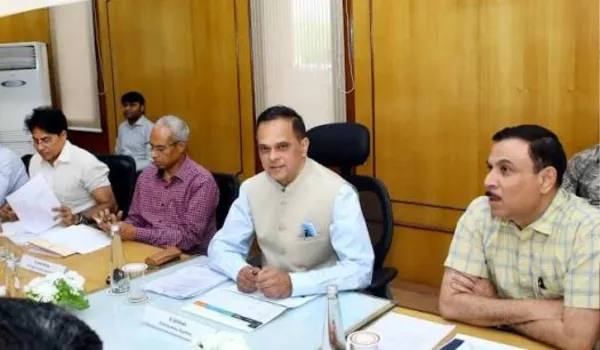 निवेश, प्रदूषण नियंत्रण और राजस्व मामलों में तेजी लाने के दिए निर्देश