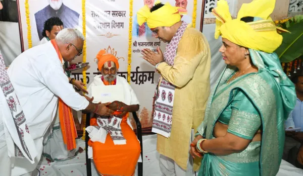 गुरु पूर्णिमा पर सीएम भजनलाल ने की गुरु वंदना