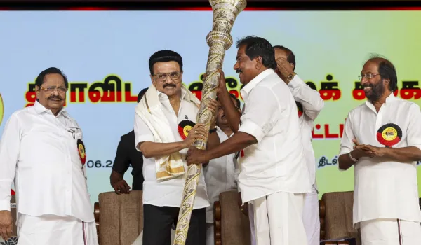 हर केंद्र के 30% वोटर को सदस्य बनाएगी DMK