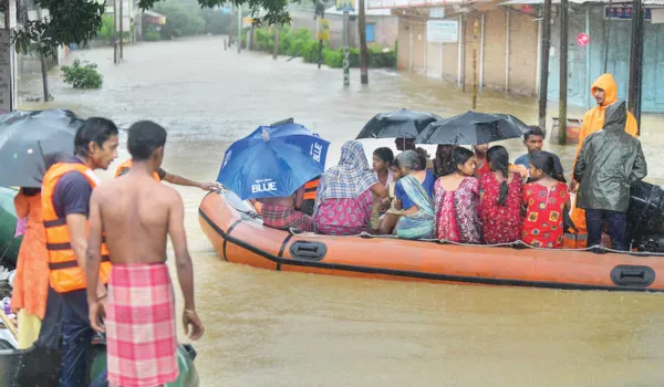 पूर्वोत्तर में बारिश का कहर, बाढ़ व भूस्खलन से बिगड़ी स्थिति