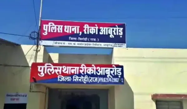 बाइक में लगी आग, झुलसने से 1 मरा