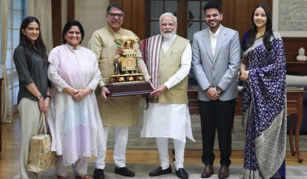 मोदी से पूनियां की शिष्टाचार मुलाकात