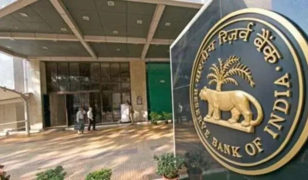 रिजर्व बैंक ने ब्याज दरों में की 0.5% की कटौती