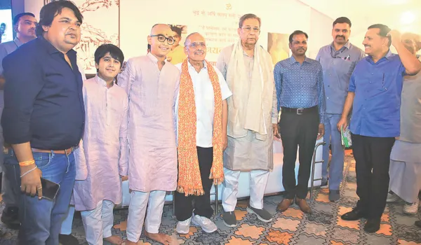 उपराष्ट्रपति जगदीप धनखड़ ने लिया साधु-संतों का आशीर्वाद