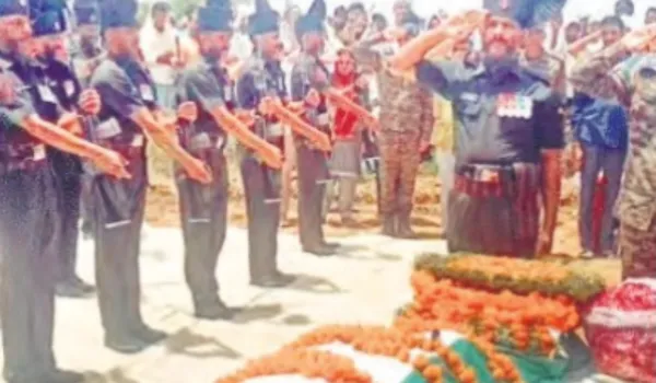 पापा वापस नहीं आएंगे, इंसाफ चाहिए... हत्यारों को फांसी दो