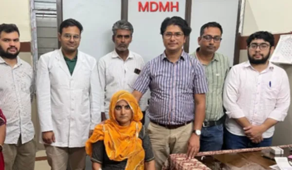 महिला के पेट में था दुर्लभ ट्यूमर, ऑपरेशन कर निकाला
