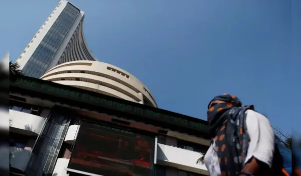 पश्चिम एशिया में तनाव से गिरा शेयर बाजार