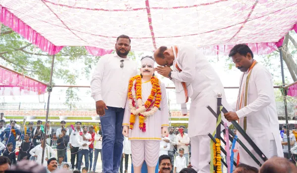 नानक जी की विरासत हमें दिखाती है राहः बिरला