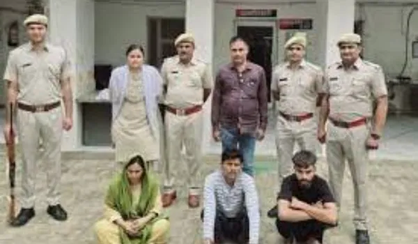 पत्नी के सामने प्रेमी ने पति का गला घोंटा