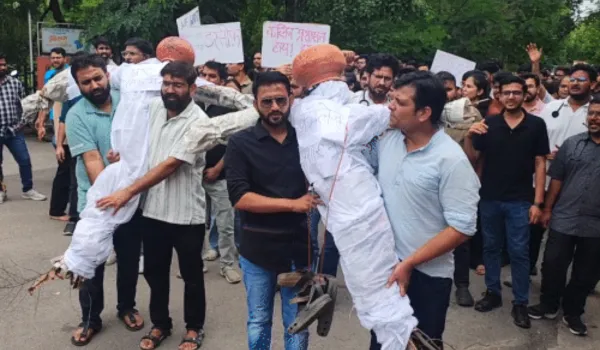 SMS और RNT की पोस्टमार्टम रिपोर्ट अलग-अलग