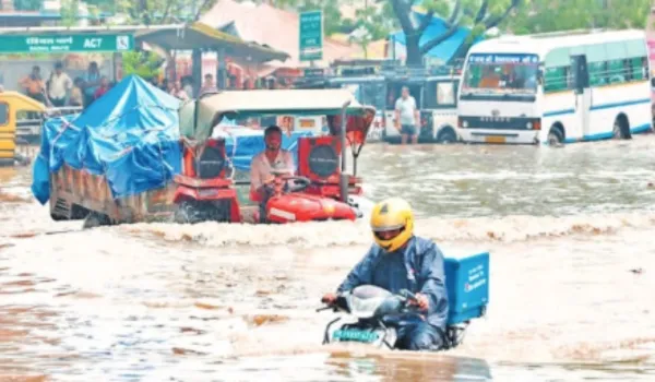 10 घंटे की बारिश ने तोड़ा 10 साल का रिकॉर्ड
