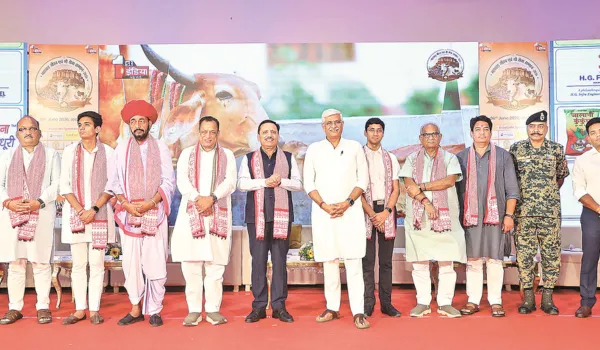 गौ संरक्षण, गौ सेवा और सांस्कृतिक विरासत को बढाने वाली हस्तियों को किया सम्मानित