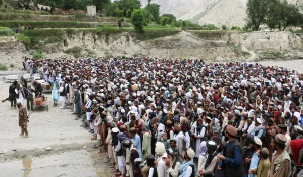 अफगानिस्तान पर पाक की एयर स्ट्राइक, 13 मरे