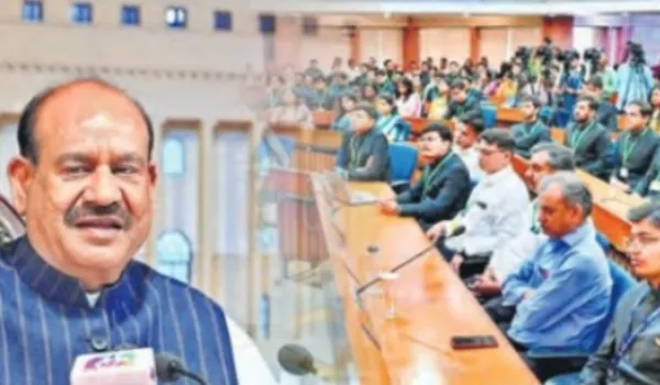 सेवा को पेशा नहीं, राष्ट्र के प्रति प्रतिबद्धता मानें: बिरला