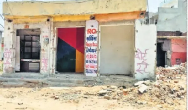 बुलडोजर चला, नेट बंद हुआ... फिर भी नहीं खुल रही राह !