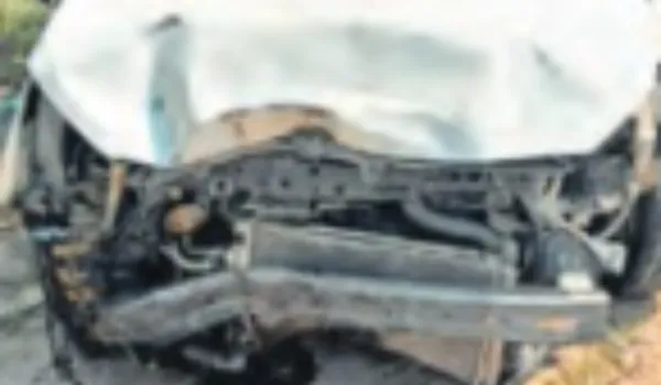 ठेले पर सो रहे गार्ड को कार ने कुचला, मौत