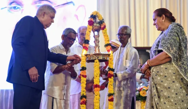 देश में पैसे देकर हो रहा धार्मिक परिवर्तन का दुस्साहसः धनखड़