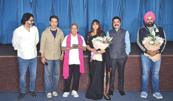 जैम सिनेमा में 'लाइफ बियॉन्ड द स्पॉटलाइटः ऋषि मिगलानी' डॉक्यूमेंट्री लॉन्च सफलता के पीछे छिपी होती है मेहनत, लगन और समर्पण