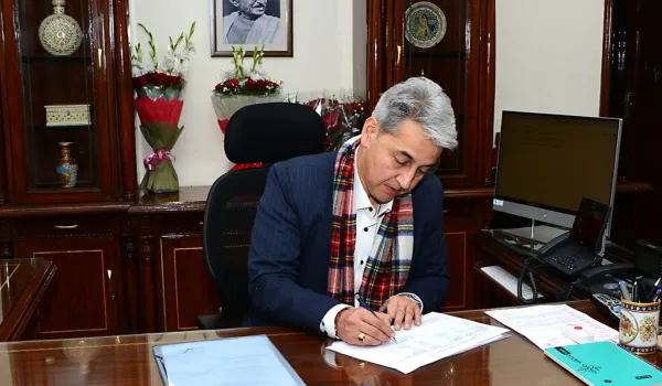 सीएस ने की पायलट प्रोजेक्ट की समीक्षा PM इंटर्नशिप योजना के लिए आवेदन 12 तक