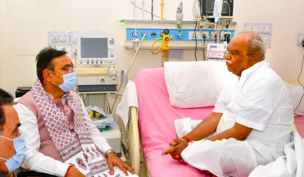 राज्यपाल हरिभाऊ बागडे SMS अस्पताल में भर्ती