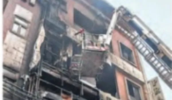 दिल्ली में 4 मंजिला इमारत में भीषण आग, 9 की मौत