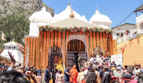 गंगोत्री-यमुनोत्री के कपाट खुले, चारधाम यात्रा शुरू