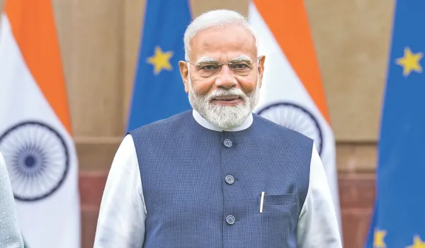 मोदी का विजनः अभिनव 'वेव्स' का उदय