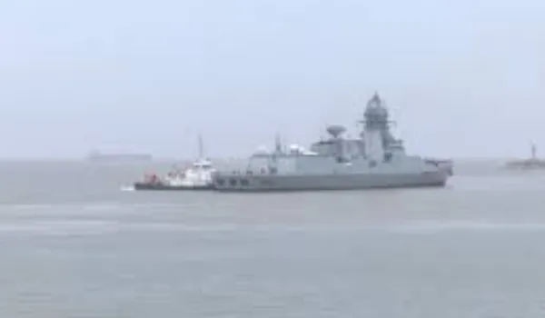 INS सूरत हजीरा पोर्ट पर तैनात
