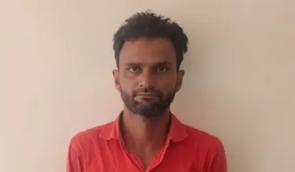 पत्नी की हत्या कर बोरे में छिपाया शव