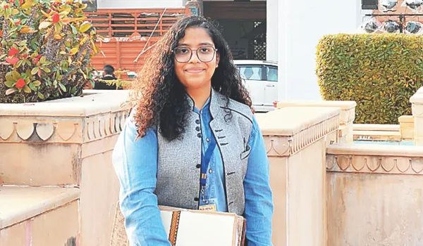 चिड़ावा की वंशिका ने जीता 'यूथ आइकॉन ऑफ द मंथ' का खिताब