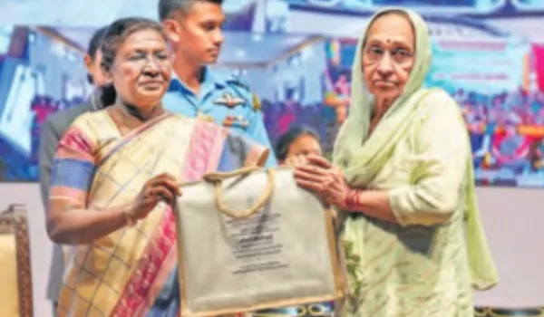वरिष्ठ नागरिकों का कल्याण हमारी जिम्मेदारीः मुर्मू