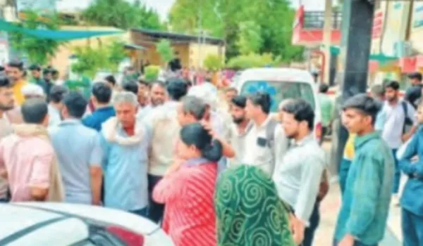 NGO जा रही दो छात्राओं और युवक को कुचला