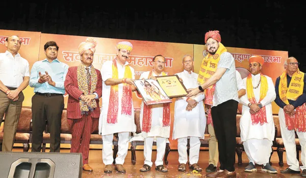 संस्कारों के बल पर आगे बढ़ें ब्राह्मण