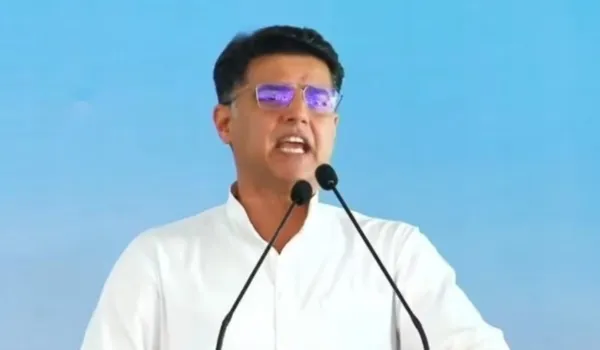 पाक को दें कड़ा जवाब: सचिन