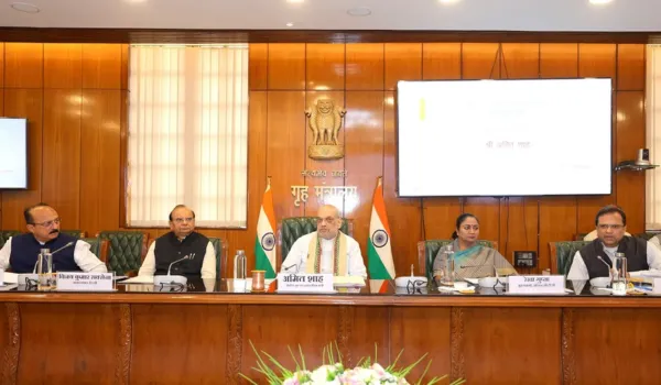 सीधे अदालतों से जारी किए जाएं ई-समन, थानों को भेजें प्रतियां: शाह