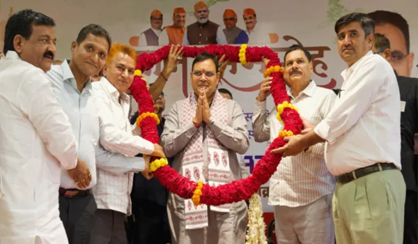 'कर्मभूमि से मातृभूमि' अभियान में मिल रहा प्रवासियों का पूरा सहयोग: सीएम