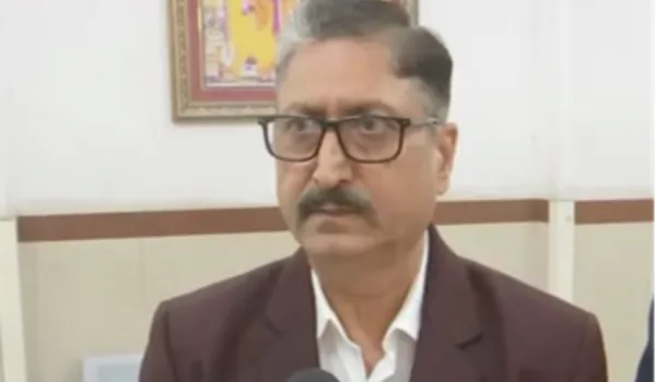 कार्यवाहक अधीक्षक डॉ. भाटी ने अचानक मांगा VRS