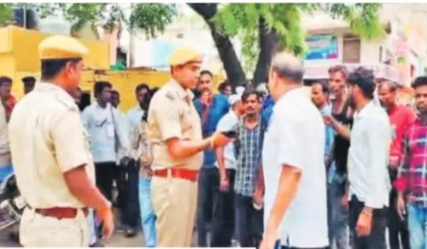 शांति भंग में गिरफ्तार व्यक्ति की पुलिस कस्टडी में मौत... धरना