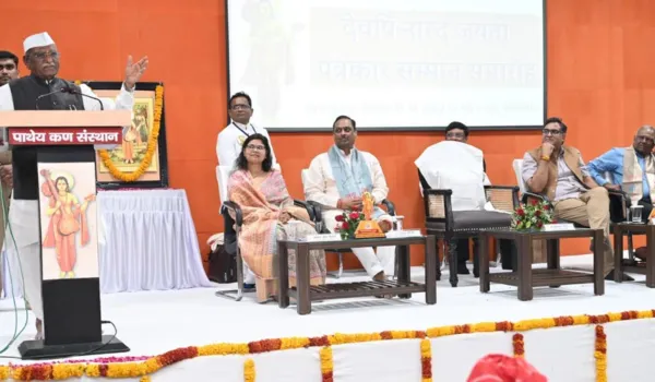 एकजुटता ऐसी हो कि कश्मीरी को कांटा चुभे तो केरल वाला निकाले