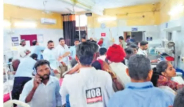 टेंट पर बिजली का तार गिरा दो की मौत... 8 लोग झुलसे