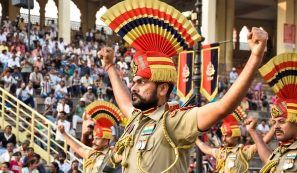 फिर से अटारी-वाघा बॉर्डर पर परेड का जोश