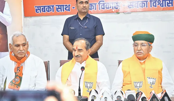 आतंकियों का समर्पण जरूरी, पाक ने मानी भारत की शर्तें: राठौड़