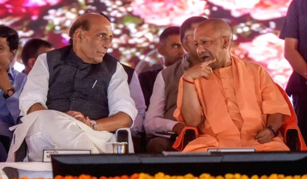 सेना का शौर्य पाकिस्तानी फौज को घुटनों पर लायाः राजनाथ