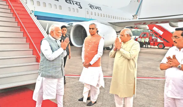 गुजरात के साथ पीएम मोदी का अटूट रिश्ता