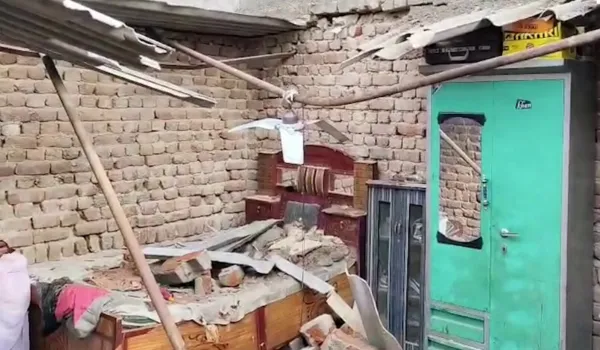 तेज तूफानी बारिश से दीवार गिरी, मां बेटी की मौत