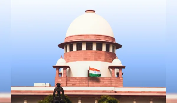 सिर्फ मनोरंजन के लिए ताश खेलना अनैतिक आचरण नहीं