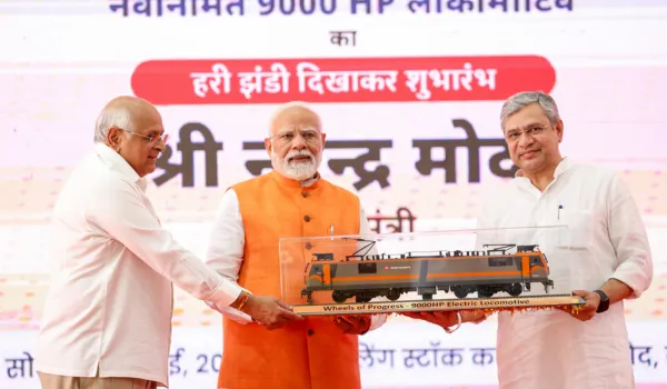 पीएम मोदी ने गुजरात को दी 24,000 करोड़ की विकास परियोजनाओं की सौगात